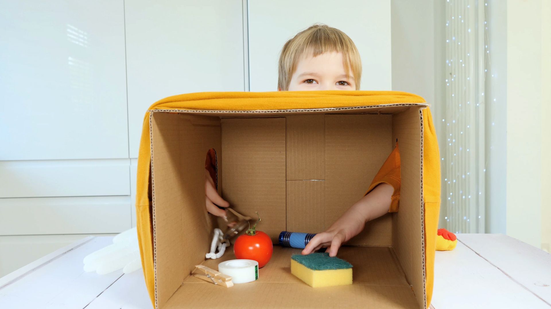 TheDADLab Папина лаборатория Что в коробке? Сенсорика смотреть онлайн