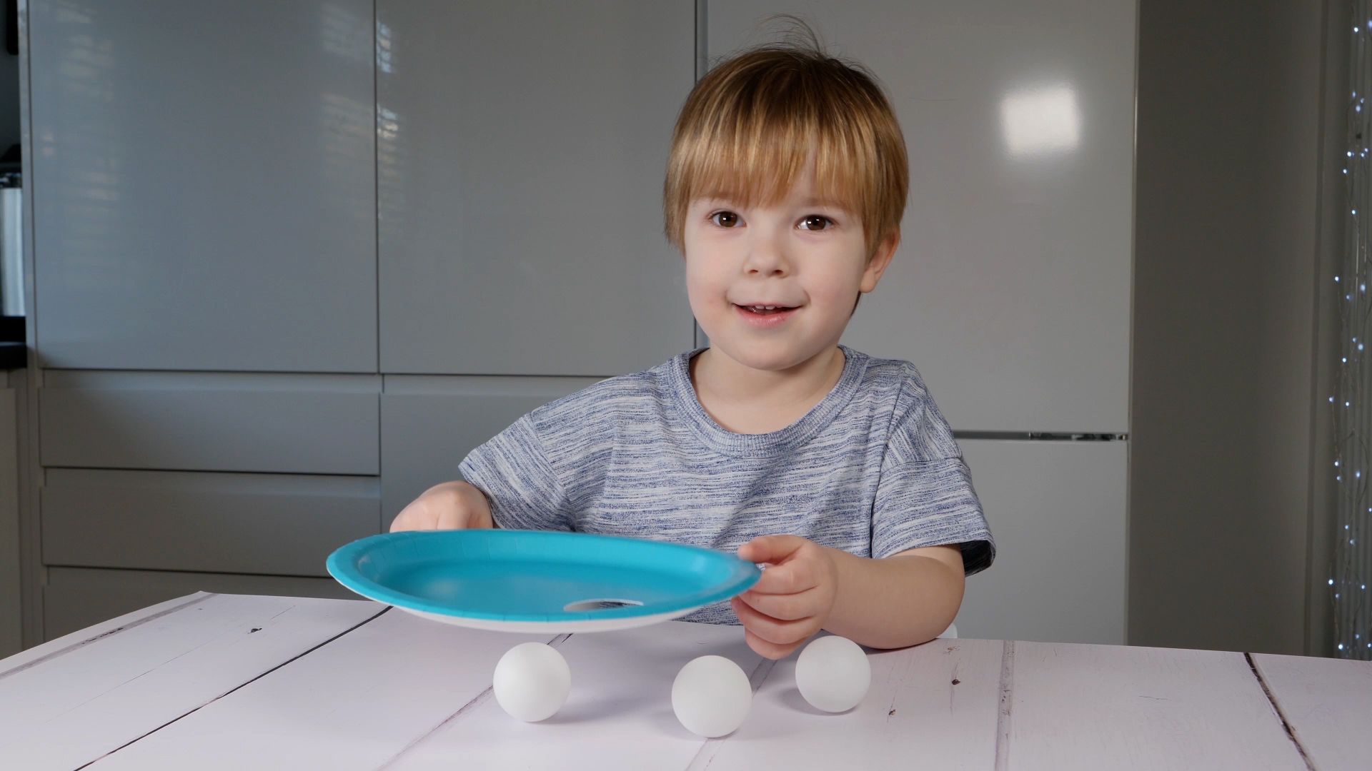 TheDADLab Папина лаборатория 5 классных идей с бумажными тарелками смотреть онлайн